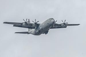 София - НАТО - Кацане на американски военен самолет С-130 Херкулес от базата в Рамщайн