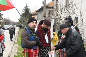 Варна -Кукерският празник на Сирни заговезни в село Тополи