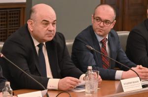 София - Брифинг на КЦ към Механизма за еврото<br />Служебният премиер Андрей Гюров се среща със студенти участвали в протестите през декември