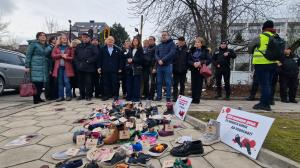 София - Акция 'Памет за децата на Украйна' - пред посолството на Руската федерация