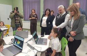 Бургас - СТЕМ център н училище 'Васил Априлов'