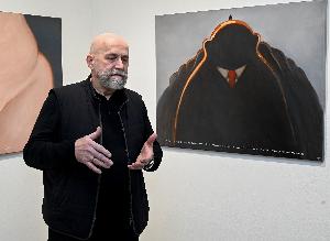 Недко Солаков представи изложбата си ‘’Дребните’’ в Института за съвременно изкуство