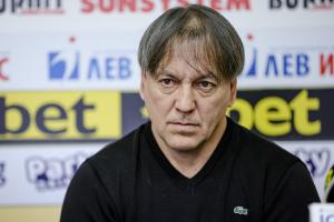 Пресконференция на Асен Златев