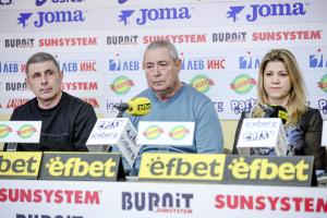 Пресконференция на Асен Златев