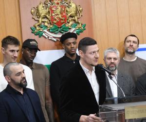 Варна - Кметът на Варна Благомир Коцев посреща в общината шампионите по бакетбол