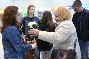 Варна - Варна - Пристигат българите с полет от Дубай
