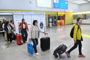 Варна - Варна - Пристигат българите с полет от Дубай