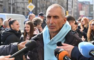 София - Протест пред ММС - щангисти искат оставката на Стефан Ботев