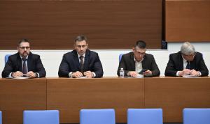 София - Извънредно заседание на парламента