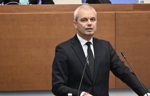 София - Извънредно заседание на парламента