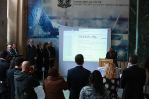 София - Министерство на електронното управление - теглене номерата на машините за гласуване
