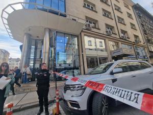 Забравен сак вдигна полицията на крак в центъра на София