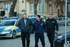 София - Протест пред сгрдата на МВР - подкрепа за майката на убития Митко от Цалапица -  срещу назначения за шеф на ОДМВР-Пловдив Васил Костадинов