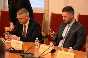 София - <br />
Извънредно заседание на комисията по енергетика в Народното събрание