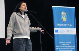 Бургас - Журналистката Генка Шикерова за фалшивите новини