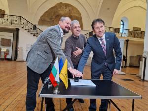 Пускат пощенски марки с артефакти от тракийското наследство