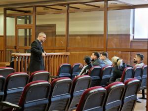 София - Съдът гледа мярката на задържаните с фалшиви милиони евро