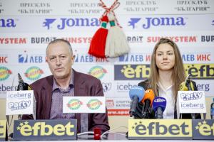 Наградиха биатлониската Лора Христова за спортист на месеца в пресклуб "България"