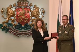 Президентът Илияна Йотова  удостои полковник Атанас Георгиев със званието 'бригаден генерал'