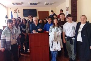 Бъдещи музиканти посетиха Апелативен съд - Бургас