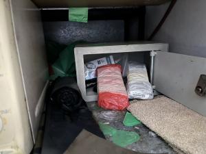 Бургас - ОДМВР -полицията откри в Поморие пари и агитационни материали