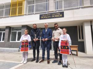 Варна - Ремонт на училище във  Морската столица