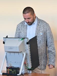 Николай Попов пусна своя глас в 95-о СУ ‘’Проф. Иван Шишманов’’