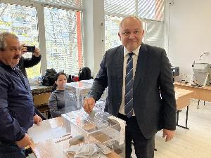 Иван Демерджиев пусна своя вот