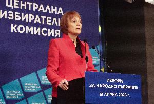 Избирателната активност за цялата страната е 12,12 процента
