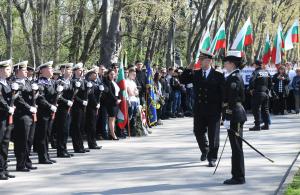 Варна - Хиляди се поклониха пред паметникът на Бенковски