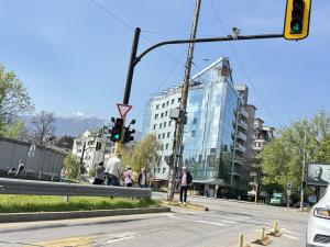 София - Проверка на неработещи светофар и камера за видеоналюдение