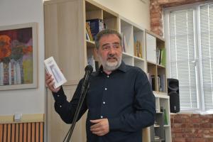 Книгата „Транстемпорална естетика“ от проф. д. изк. Петер Цанев беше представена в Бургас