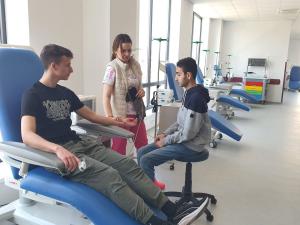 600 деца разгледаха новата Детска болница в Бургас