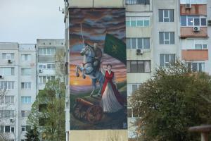 Стенопис за Априлското въстание се появи върху панелка в София