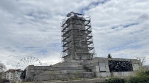 София - Демонтаж на скелето на Паметника- съветска армия
