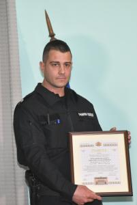 Бургас - Наградиха граничаря спасил хора