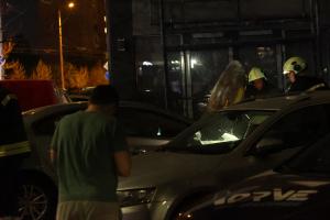 София - Кола се взриви от запален контейнер за боклук