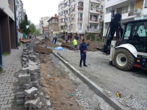 Свличане на изкоп  затрупа с пръст работник в Бургас