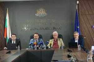 София- МРРБ - брифинг на министър Надейнов за АПИ
