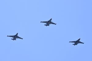 София- Военни хеликоптери и самолети репетират за 6 май