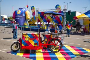 Lidl посреща звездите от Lidl-Trek преди старта на една от най-големите колоездачни обиколки в света
