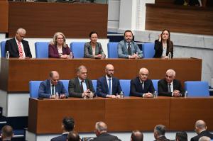 София – В парламента се очаква 107-то правителство на България да положи клетва (снимките се обновяват