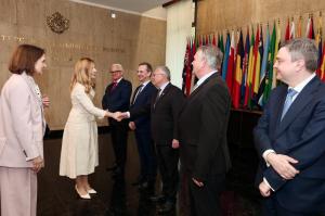 София - МВнР - Велислава Петрова и Надежда Нейнски