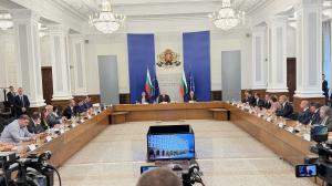 Министър-председателят Румен Радев проведе среща с представители на търговските вериги