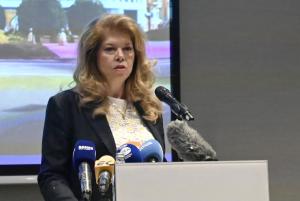 София - Илияна Йотова участва в откриването на 'Стратегически финансов форум'