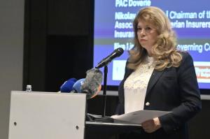 София - Илияна Йотова участва в откриването на 'Стратегически финансов форум'