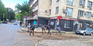 Велико Търново и Габрово - Затворници помагат в разчистването след наводненията