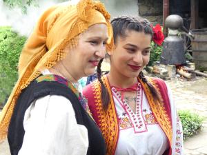 Казанлък - Ритуалът 'Розоварене' в Музея на розата