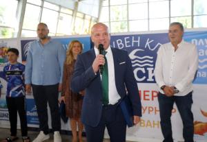 София – Старт на детския плувен турнир Златоперки