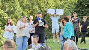 София - кв.Красно село - протест срещу застрояването на поляна